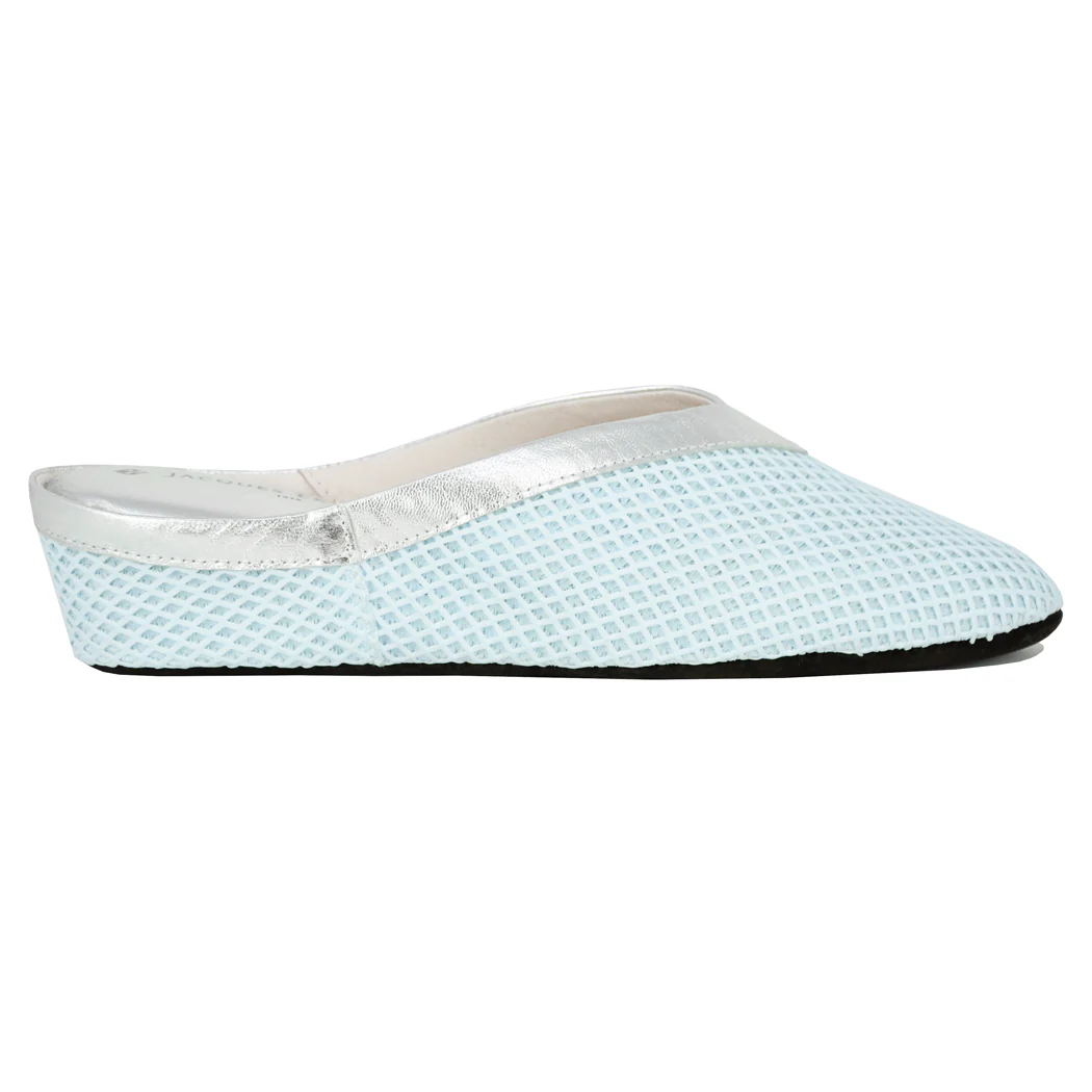 4640 Mesh V-Trim Slipper - Image 2