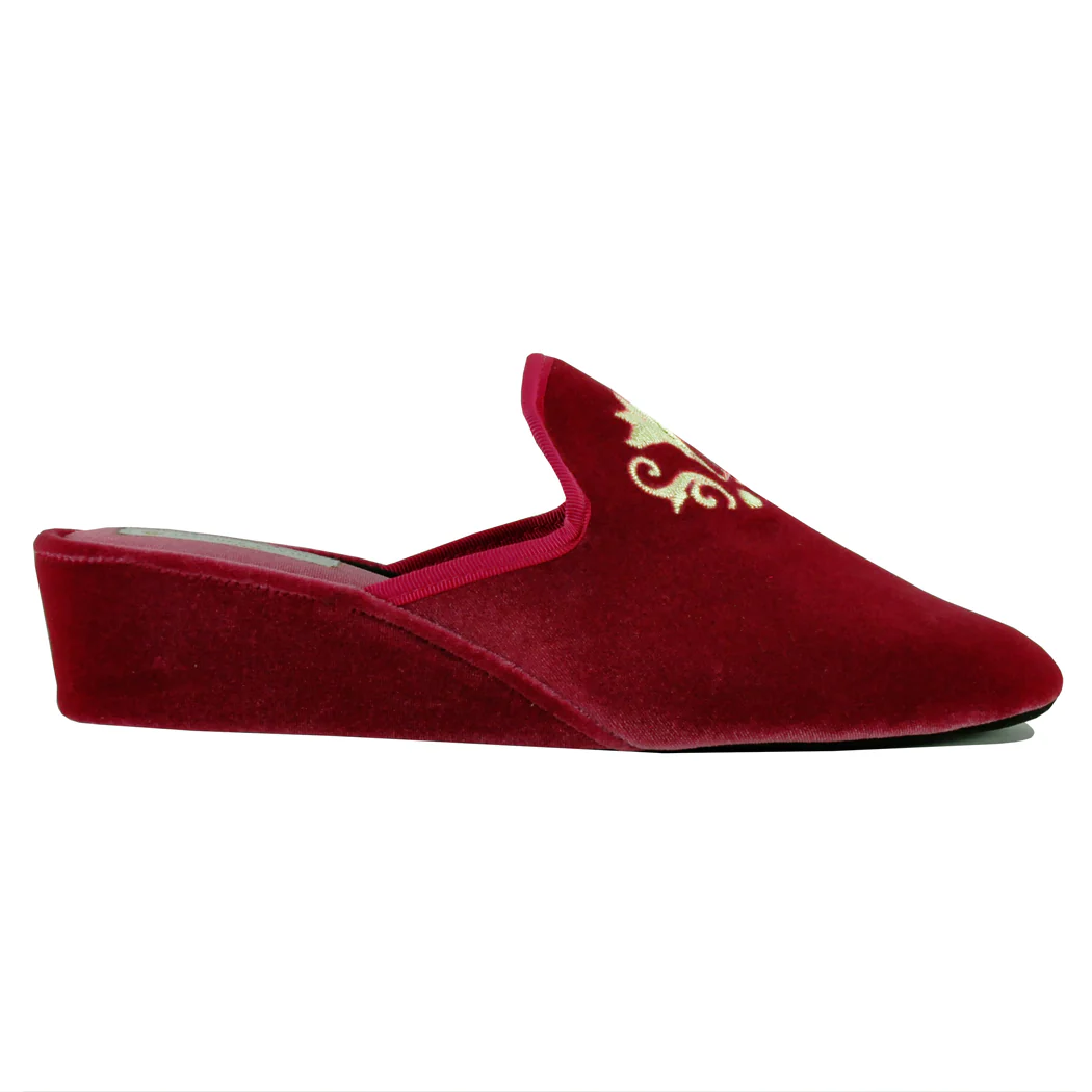 Royalty Velvet Crest Slipper - Image 2